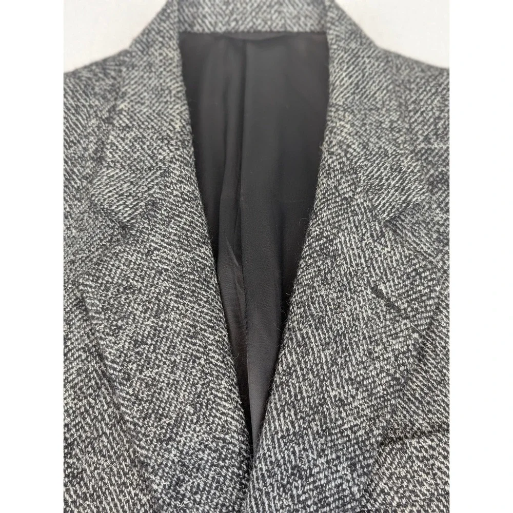 VTG San Remo Barneys NY Mens Grey Herringbone Wool Blazer Sport Coat Italy 40L